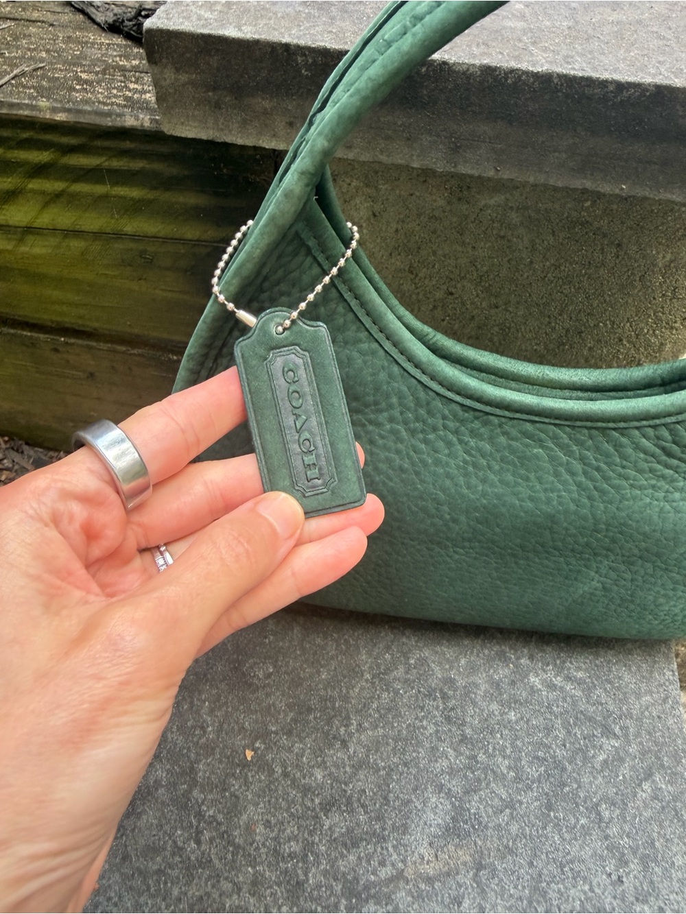 Magnificent vintage Coach Nubuc Shoulder Bag in rare Spruce Green - Picture 3 of 8